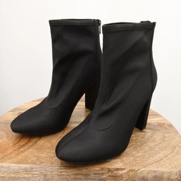Delicious Boots Black Satin Ankle Booties Chunky Heel Round Toe Sock Stretchy 10 - Picture 4 of 11